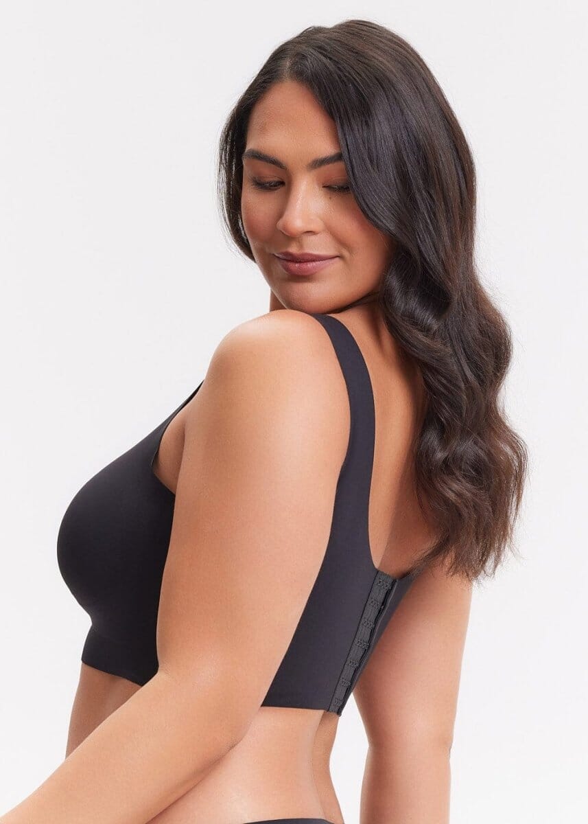 Soutien-gorge-sans-armatures-avec-bretelles-réglables